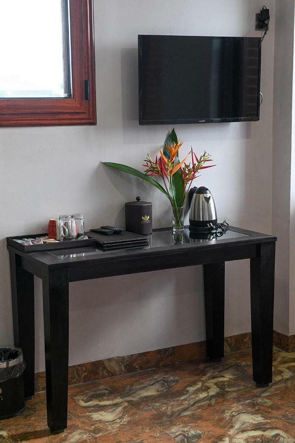 The President Hotel Nadi Kültér fotó
